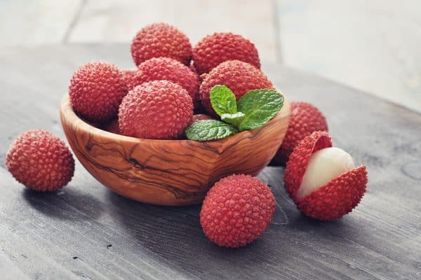A bowl full of Lychee, How To Thaw Lychee