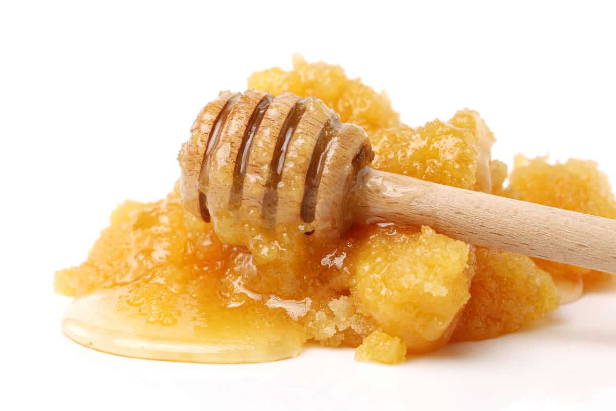 Naturally crystallized rape honey